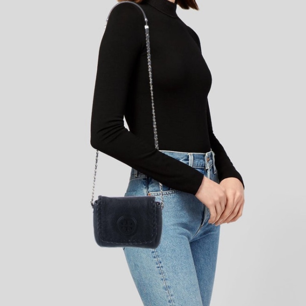 SOLD! HP!๐ PRICE DROP! ๐ Tory Burch Crossbody - Picture 5 of 6